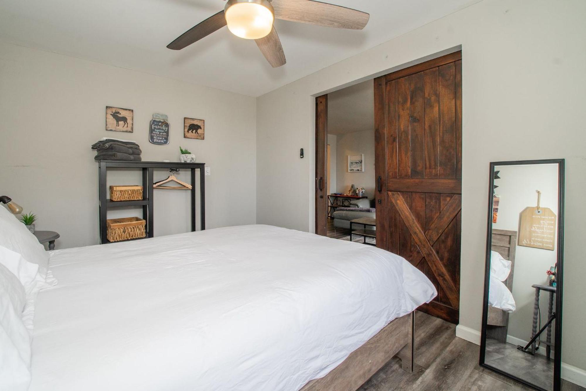 Welcoming Barn, 2 Bedroom & 1 Bath & Parking Atlanta Esterno foto