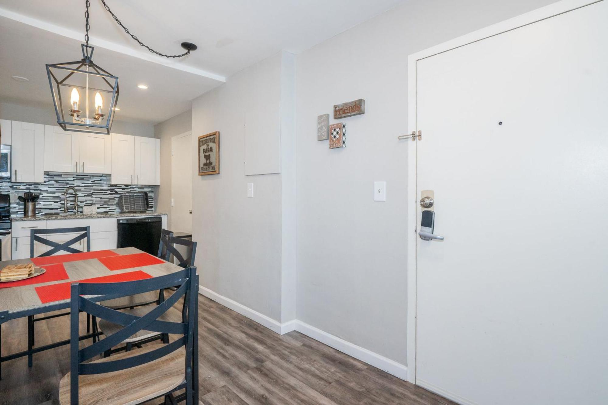 Welcoming Barn, 2 Bedroom & 1 Bath & Parking Atlanta Esterno foto